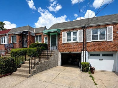 /international/us/7315-cook-avenue-middle-village-ny-110108466742/