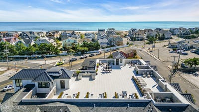 /international/us/1801-route-35-point-pleasant-beach-nj-110107637886/