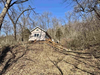 /international/us/16410-waltz-lane-boscobel-wi-110105754246/