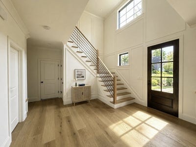 /international/us/33-stacey-street-natick-ma-110107504978/
