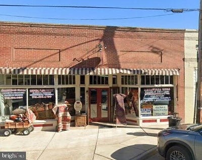 /international/us/120-n-21st-street-purcellville-va-110095096462/?lang=en