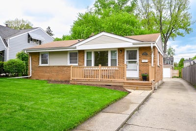 /international/us/449-w-verret-street-elmhurst-il-110107683539/