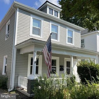 /international/us/807-wolfe-street-fredericksburg-va-110108493966/