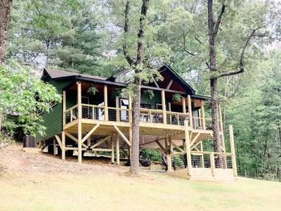 /international/us/197-garren-cove-road-morganton-ga-110107712979/