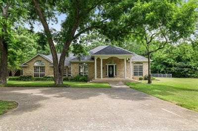 /international/us/722-westwood-durant-ok-110108662298/