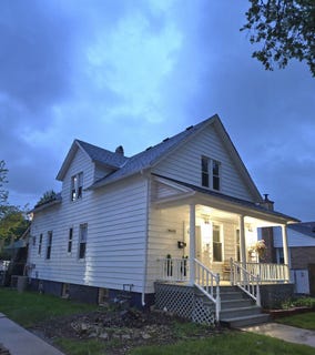 /international/us/8643-ferris-avenue-morton-grove-il-110107683489/