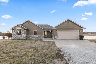 /international/us/19373-lake-rockhill-road-warsaw-mo-110108253469/