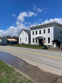 /international/us/124-county-hwy-140-ephratah-ny-110102899277/