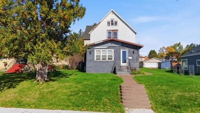 /international/us/911-10th-avenue-two-harbors-mn-110120414086/