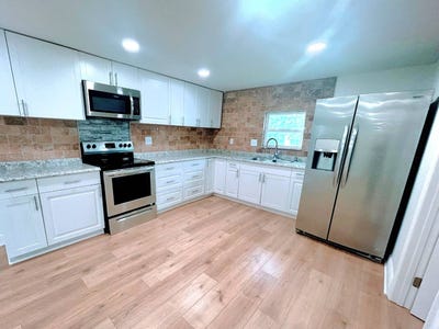 /international/us/7501-142nd-ave-largo-fl-110120713721/