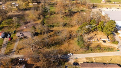 /international/us/n-9th-street-thayer-mo-110103653411/