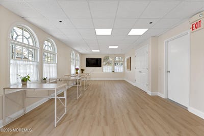 /international/us/2-main-street-bradley-beach-nj-110107318391/