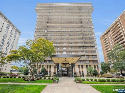 /international/us/151-prospect-avenue-hackensack-nj-110105410682/
