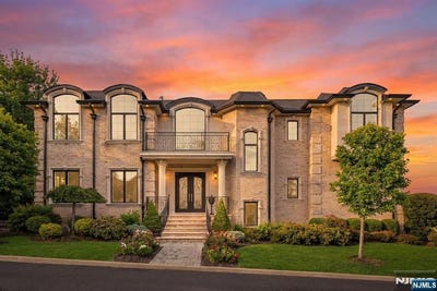 /international/us/111-demarest-avenue-englewood-cliffs-nj-110109009621/
