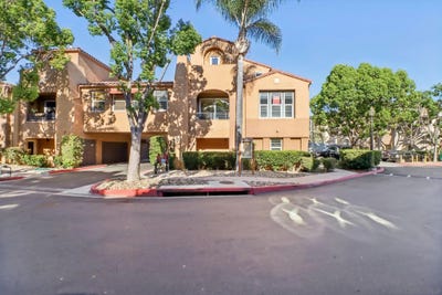 /international/us/2801-escala-cir-san-diego-ca-110106756695/