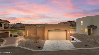 /international/us/201-las-cruces-elephant-butte-nm-110108980844/