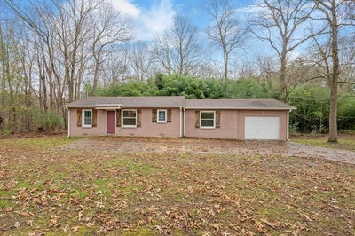 /international/us/160-mckelvy-road-camden-tn-110103977618/