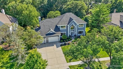 /international/us/1317-darien-club-drive-darien-il-110120628696/