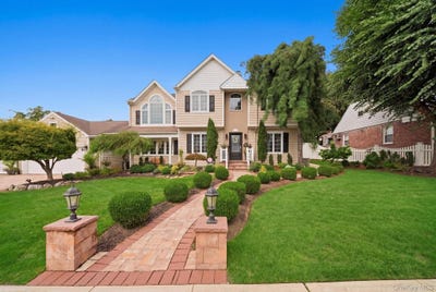 /international/us/458-wilson-street-west-hempstead-ny-110120465519/