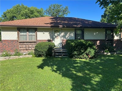 /international/us/6740-se-horseshoe-drive-holt-mo-110109033837/