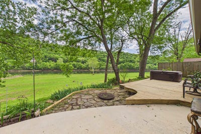 /international/us/2752-riverview-drive-norfork-ar-110107316579/