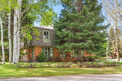 /international/us/531-gillespie-street-aspen-co-110106446336/