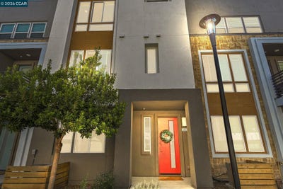 /international/us/3923-meridian-st-dublin-ca-110108094184/