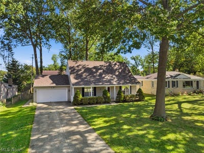 /international/us/1831-eaton-drive-avon-oh-110120148885/