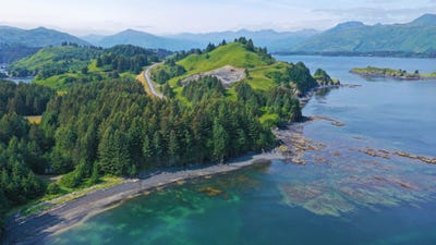 /international/us/5976-cliff-point-rd-kodiak-ak-110071468339/