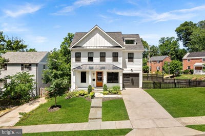 /international/us/26-s-park-drive-arlington-va-110109058532/