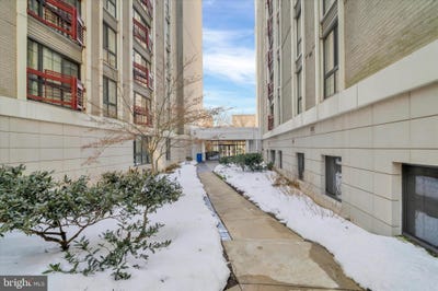 /international/us/7923-eastern-avenue-silver-spring-md-110105777369/