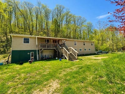 /international/us/1553-pine-grove-road-amma-wv-110107788059/
