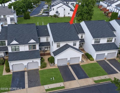 /international/us/84-chestnut-way-manalapan-nj-110108294428/