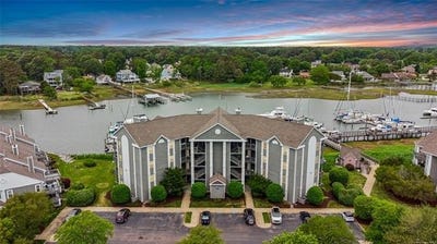/international/us/1024-porte-harbour-arch-hampton-va-110108298315/