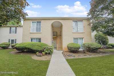 /international/us/701-zlotkin-circle-freehold-nj-110100919370/