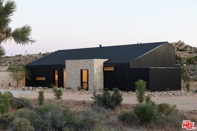 /international/us/5047-brisbane-ave-yucca-valley-ca-110107831926/