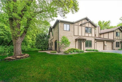 /international/us/11574-carriage-court-eden-prairie-mn-110108232096/