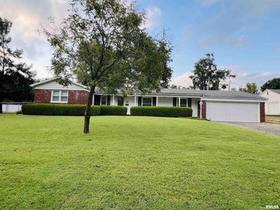 /international/us/1116-latham-street-eldorado-il-110101392629/