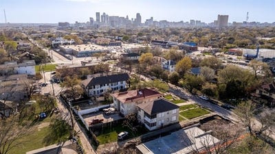 /international/us/4940-e-side-avenue-dallas-tx-110106471171/
