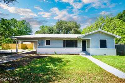 /international/us/404-9th-street-breaux-bridge-la-110107432996/
