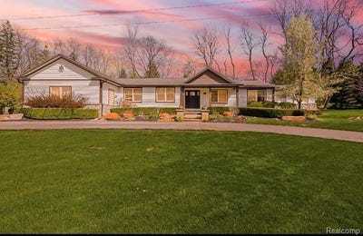 /international/us/3720-e-clarkston-road-oakland-twp-mi-110108076454/