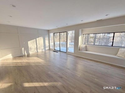 /international/us/98-heritage-village-southbury-ct-110103342445/