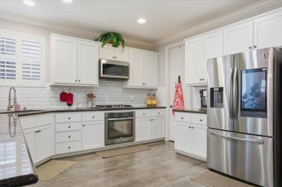 /international/us/125-lusitano-way-gilroy-ca-110107964805/