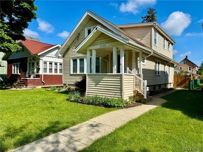 /international/us/2240-michigan-avenue-niagara-falls-ny-110108255061/