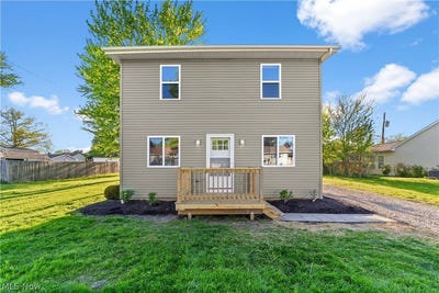 /international/us/620-pasadena-avenue-sheffield-lake-oh-110107729128/