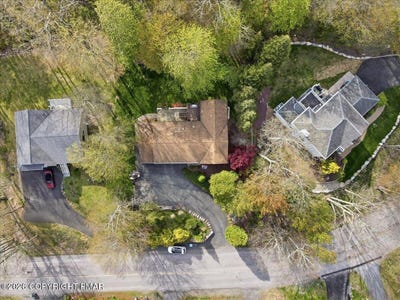 /international/us/31-brunswick-drive-mount-pocono-pa-110108031692/