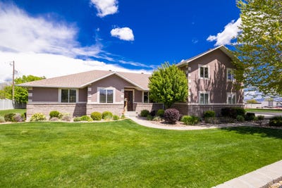 /international/us/4123-s-vernal-ave-vernal-ut-110107831996/
