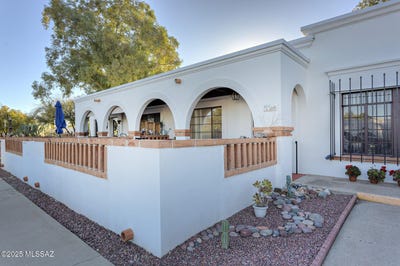 /international/us/380-paseo-cerro-green-valley-az-110097757917/