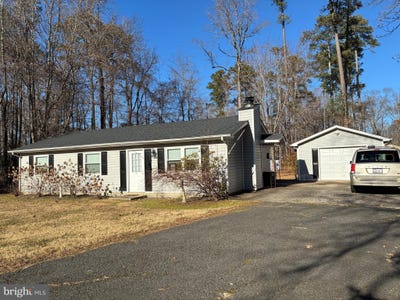 /international/us/50-greenway-drive-colonial-beach-va-110105727062/