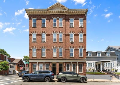 /international/us/828-834-east-fifth-street-boston-ma-110100358445/